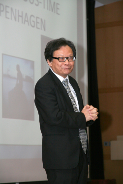 Professor Li Wai Keung, Head of Statistics and Actuarial Science, HKU Faculty of Science