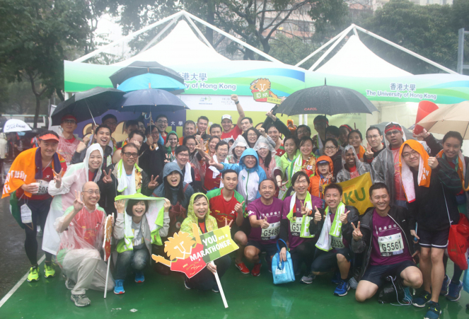 Cheer in the rain: HKU Marathon Team 2016