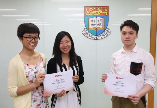 (from left) Winners of the HSBC Hong Kong Scholarship 2017-18 Ms. Jessie Ho, Ms. Even Leung and Mr. Oliver Tse.
 