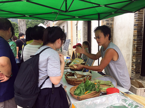 Village revitalization requires sustainable local economy and Farmer’s Market is an effective example. (photo credit: Policy for Sustainability Lab)