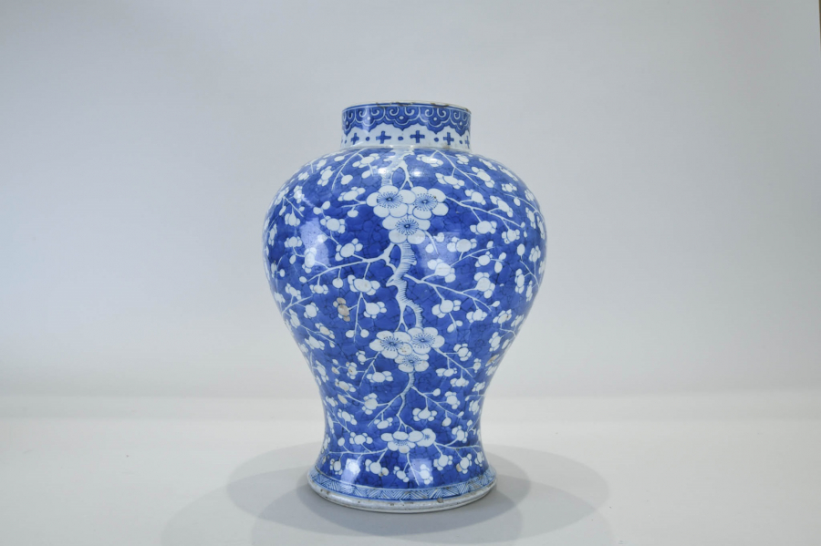 Potted and Painted: The Production and Technical Development of Underglaze  Blue Porcelain in China - All News - Media - HKU