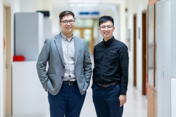 Dr Walter Yu-Hang Lam (left), the study’s leading HKU researcher and co-investigator Dr Reinhard Chun-Wang Chau
 
