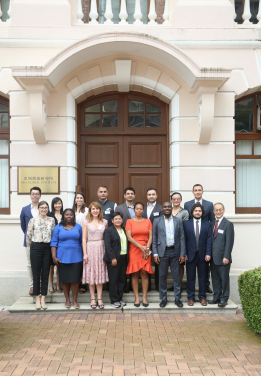 港大亞洲環球研究所第六屆「亞洲環球學人」計劃 十八位環球精英來港交流研究